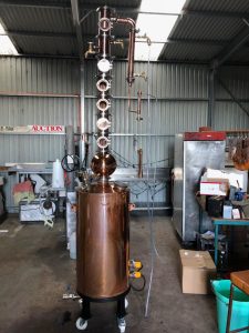 gin still, boiler, alcohol, ethanol, juniper, distillation column